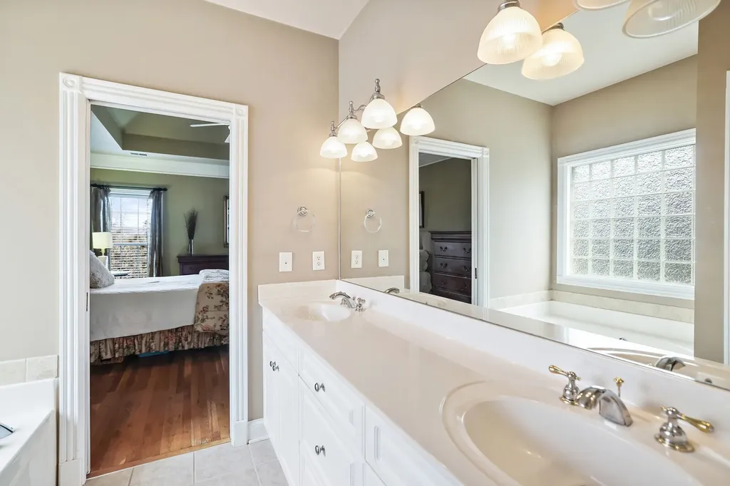1148 Fairvue Village Lane Gallatin TN 37066