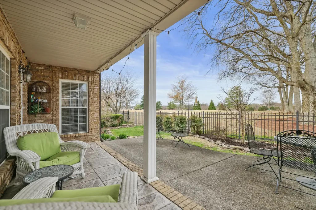 1148 Fairvue Village Lane Gallatin TN 37066