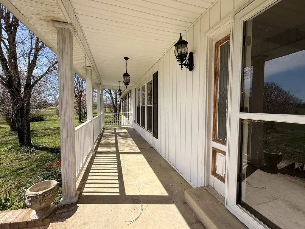 1585 Jones Creek Road Dickson TN 37055
