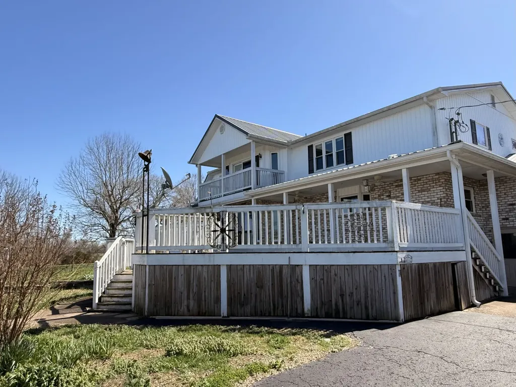 1585 Jones Creek Road Dickson TN 37055