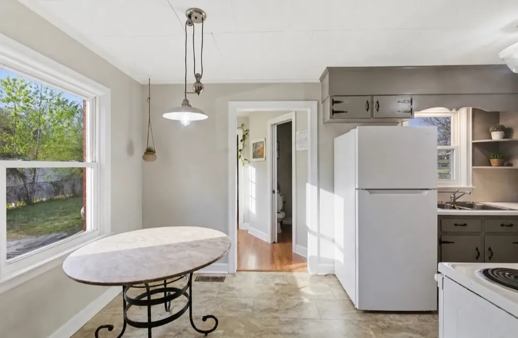 110 Old Pond Lane Dickson TN 37055