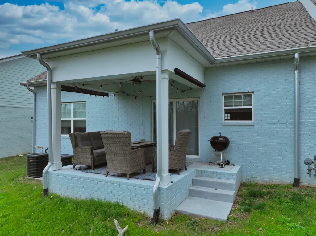 1144 Lock 4 Road Gallatin TN 37066