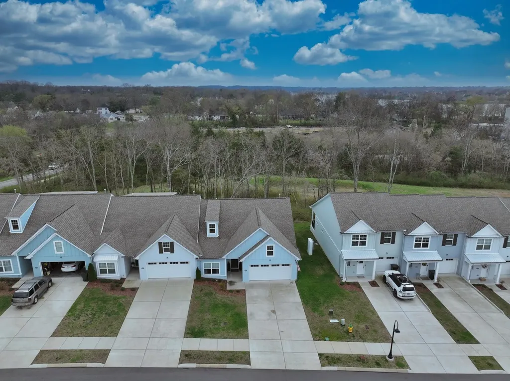 1144 Lock 4 Road Gallatin TN 37066