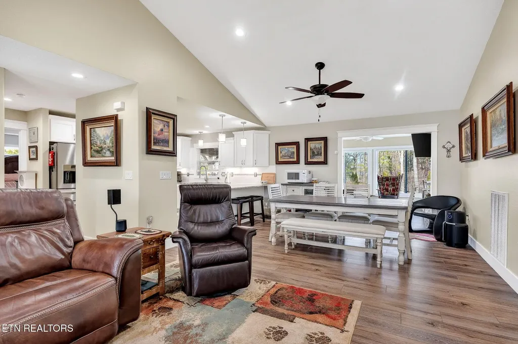 22 Mountain View Court Crossville TN 38558