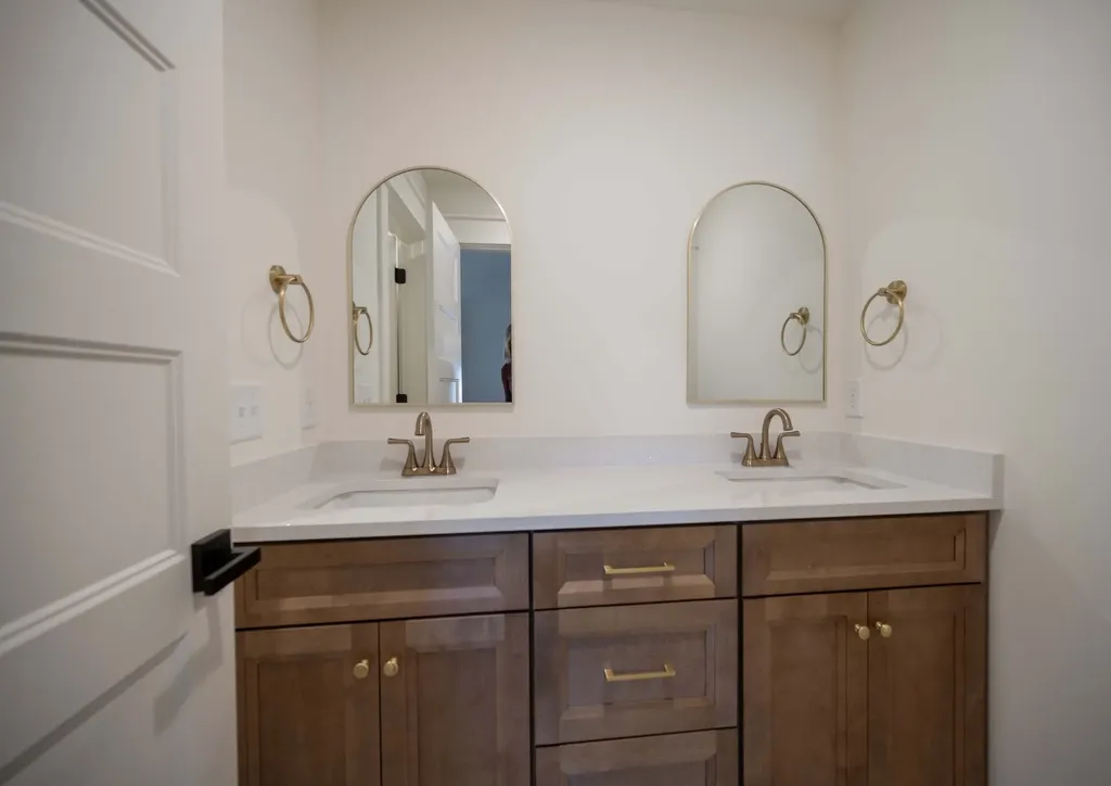 4 Holly Grove Road Murfreesboro TN 37128
