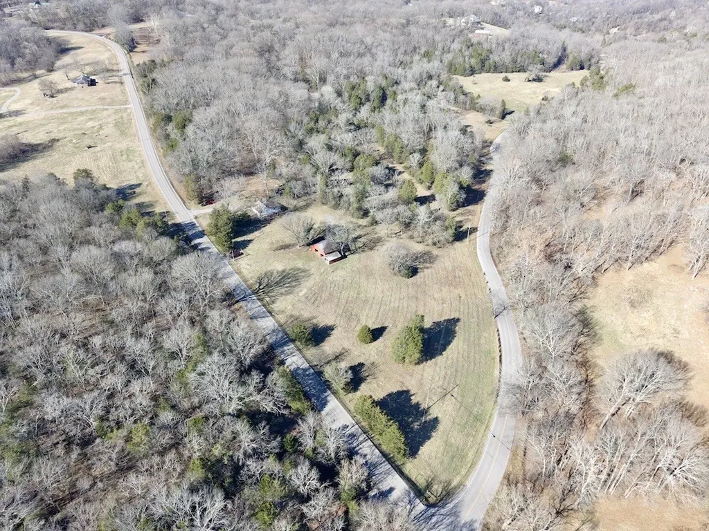 12112 Paw Paw Springs Road Arrington TN 37014