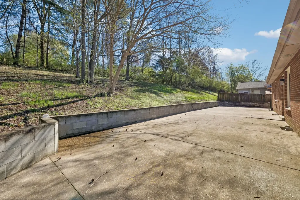 679 Frankfort Drive Hermitage TN 37076