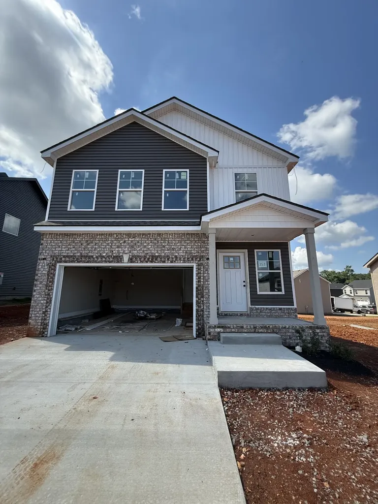 353 Cardinal Creek Clarksville TN 37040