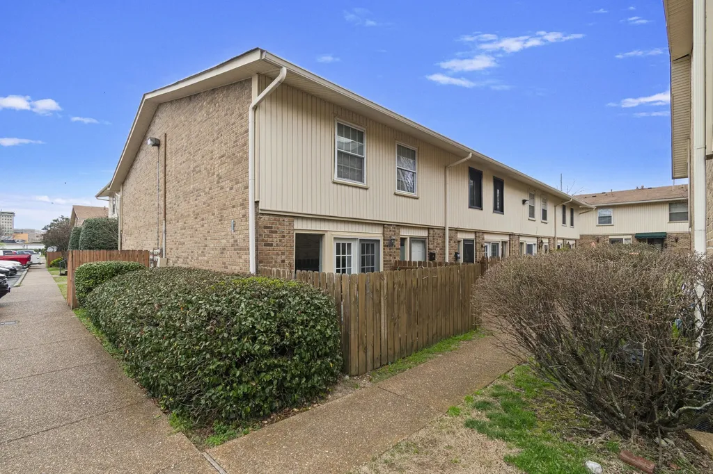 2116 Hobbs Road Nashville TN 37215