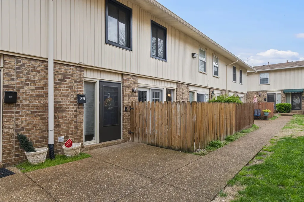 2116 Hobbs Road Nashville TN 37215