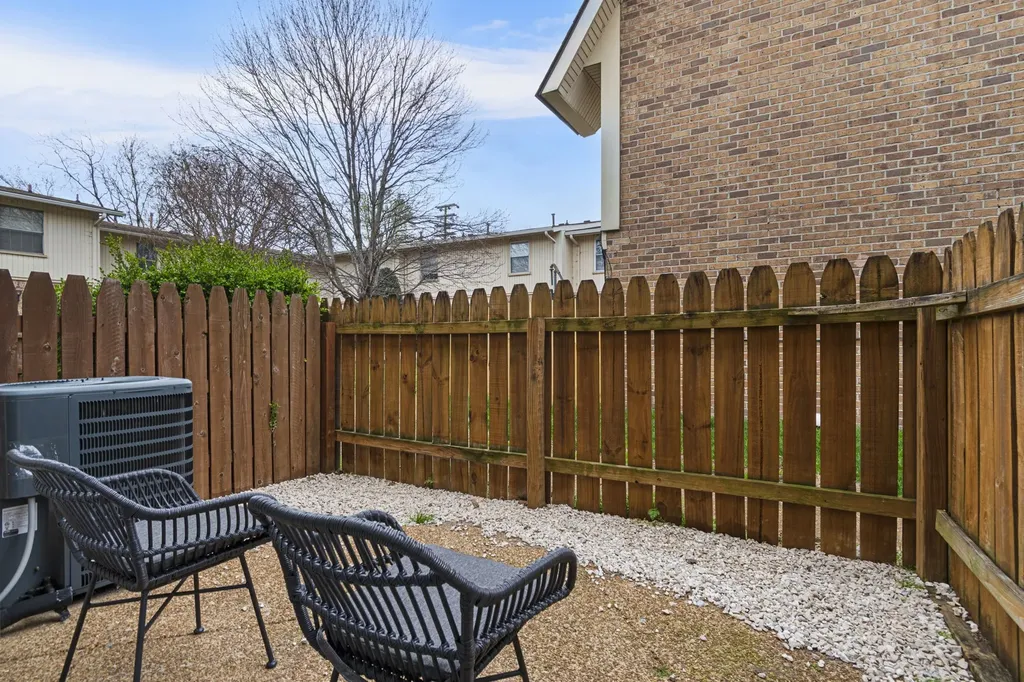 2116 Hobbs Road Nashville TN 37215