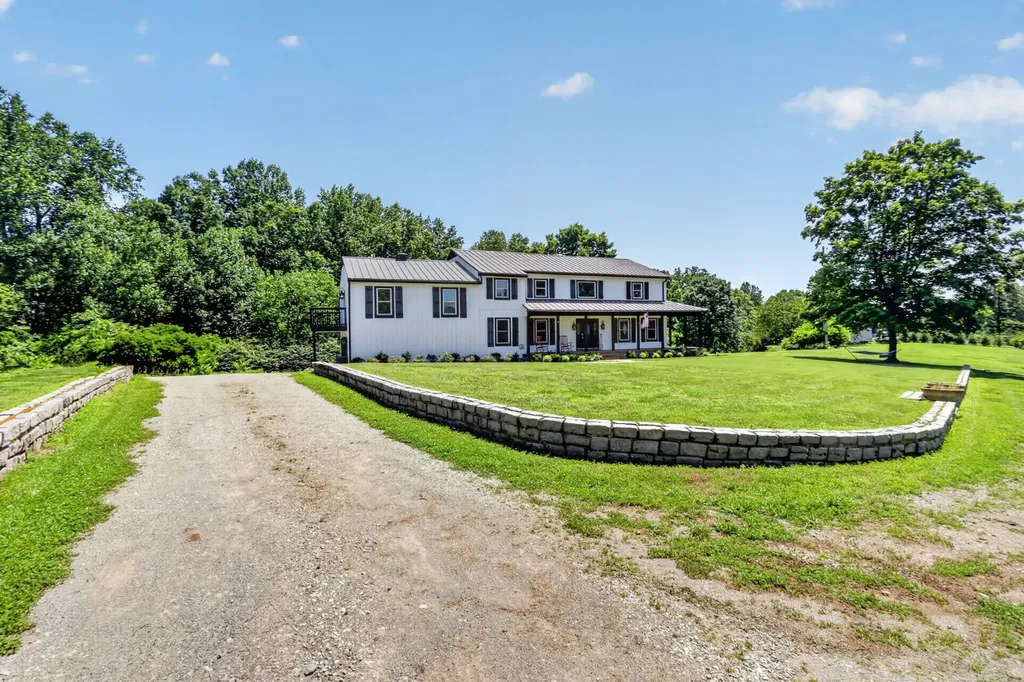 7255 Hall Road Greenbrier TN 37073