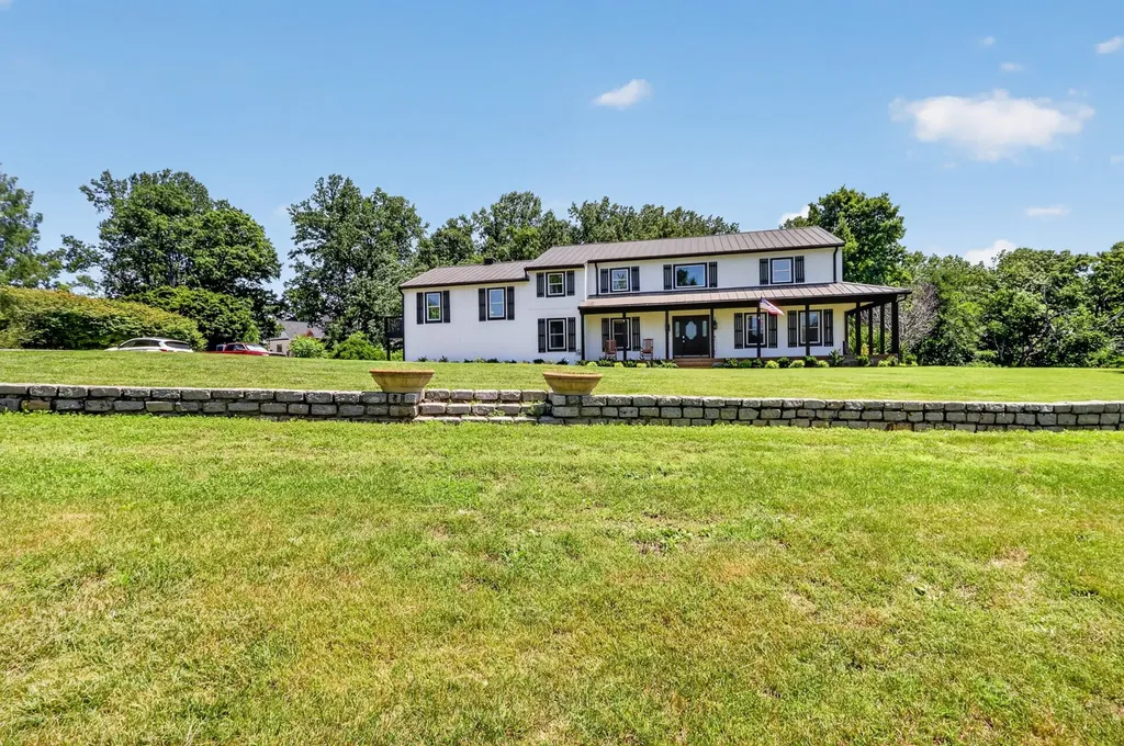 7255 Hall Road Greenbrier TN 37073