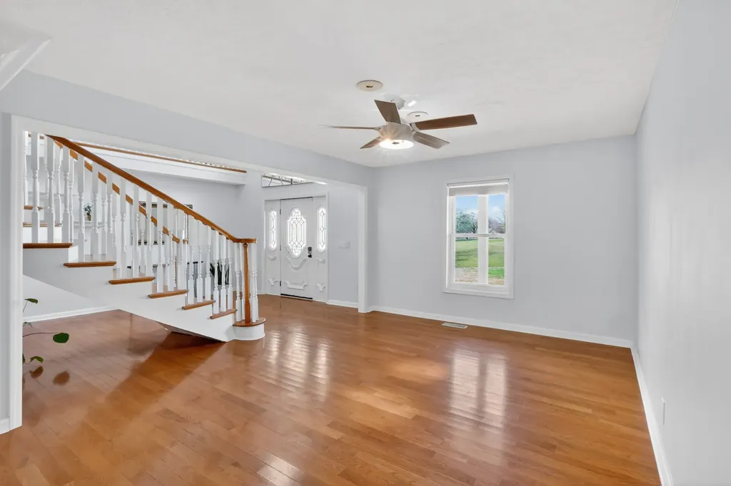 7255 Hall Road Greenbrier TN 37073