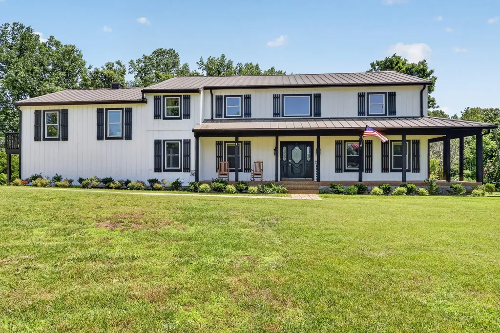 7255 Hall Road Greenbrier TN 37073