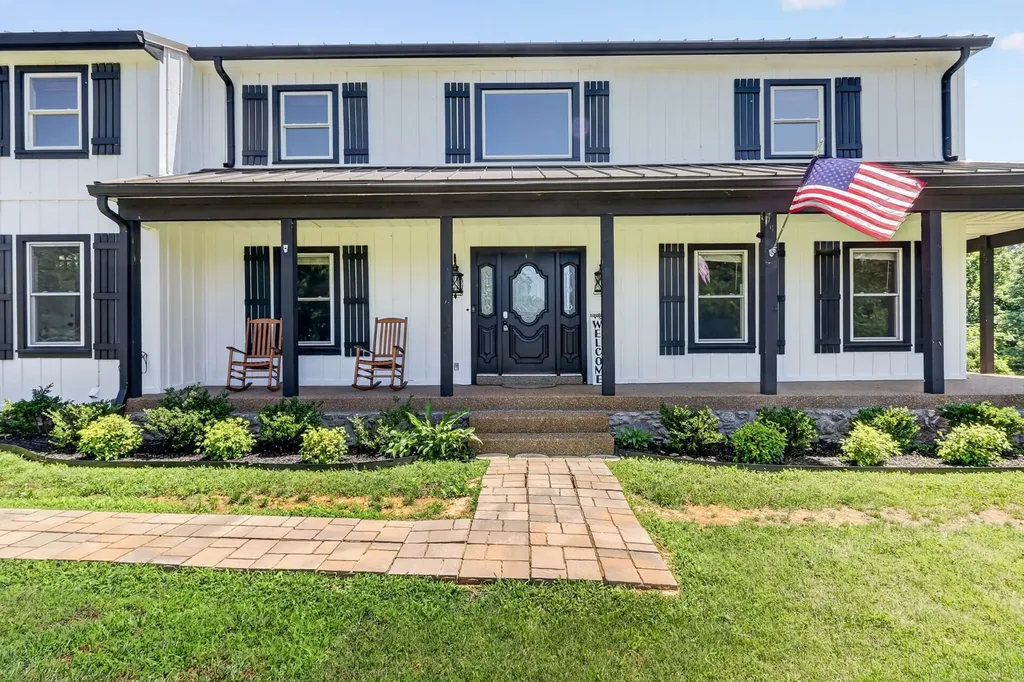 7255 Hall Road Greenbrier TN 37073