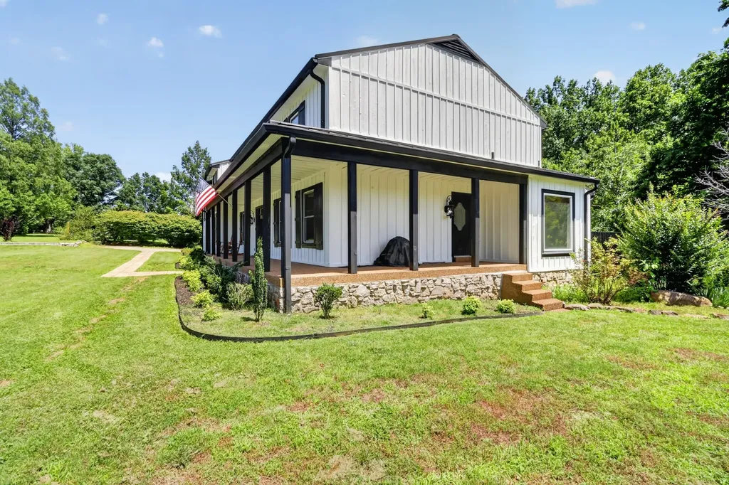 7255 Hall Road Greenbrier TN 37073