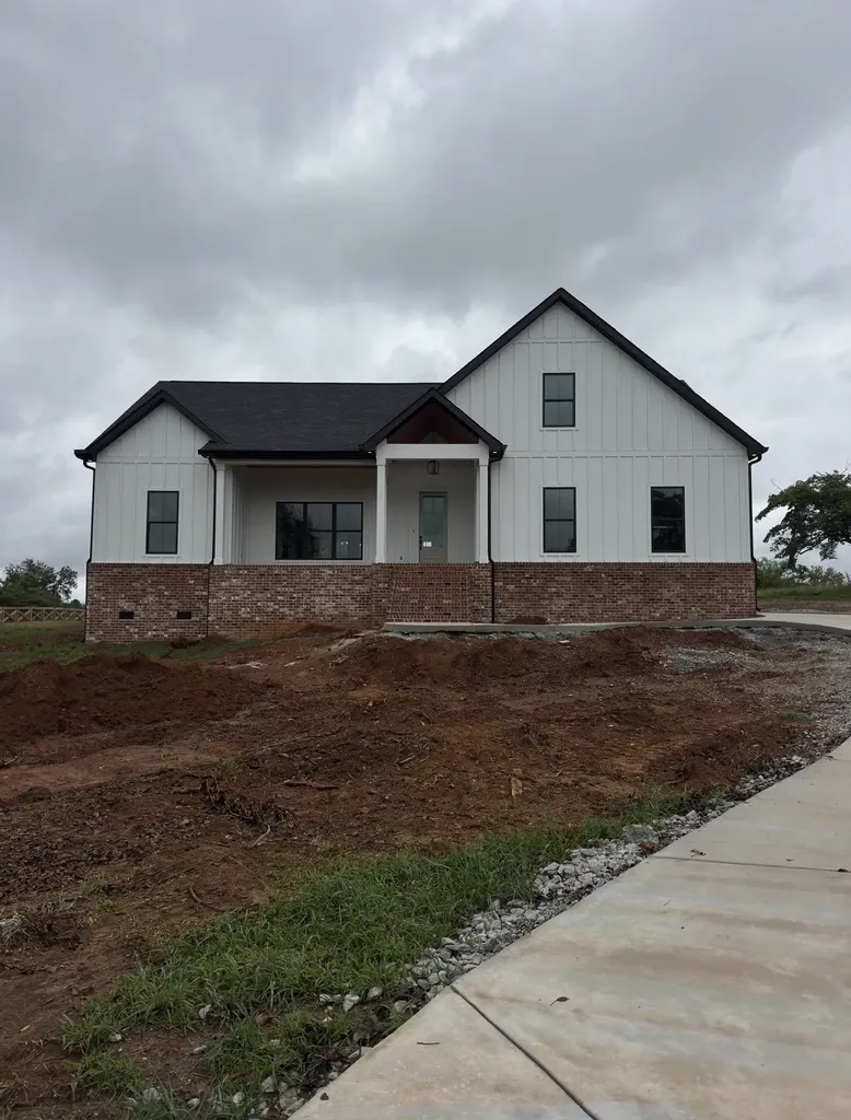 169 Hancock Drive Morrison TN 37357
