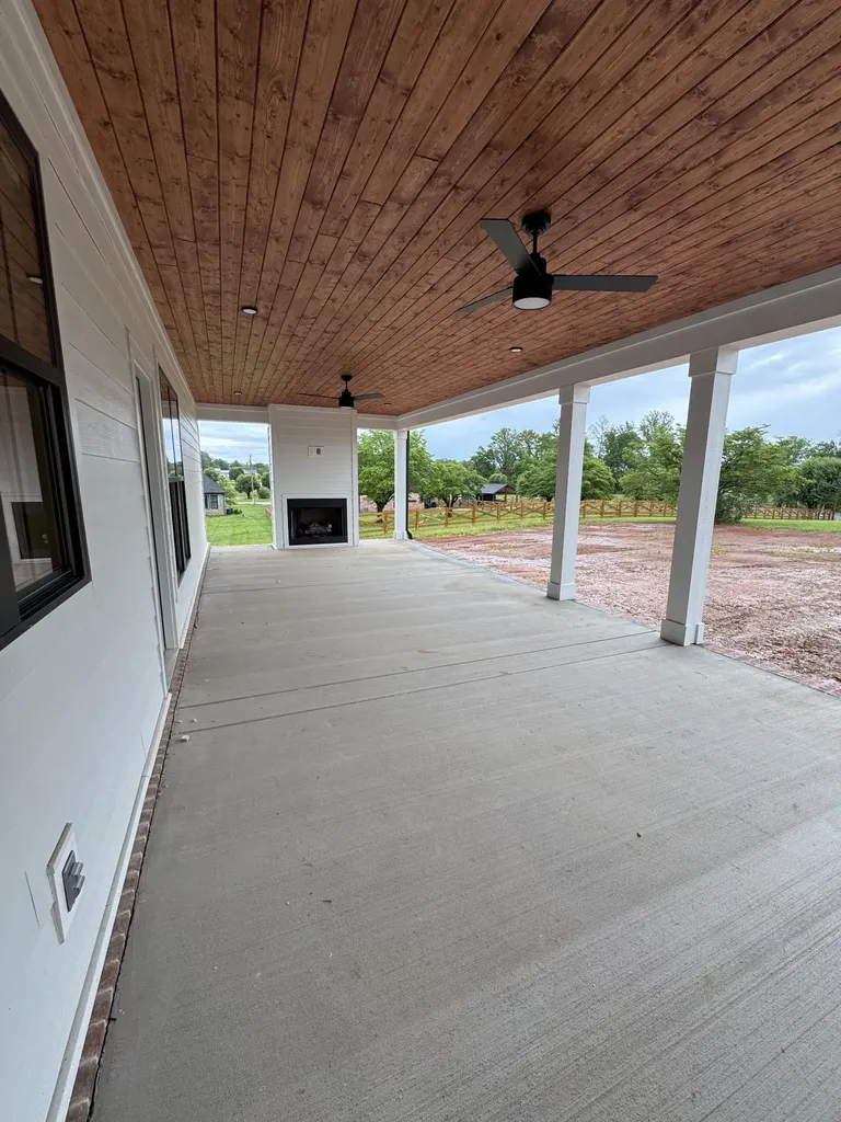 169 Hancock Drive Morrison TN 37357