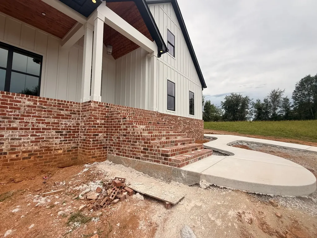 169 Hancock Drive Morrison TN 37357