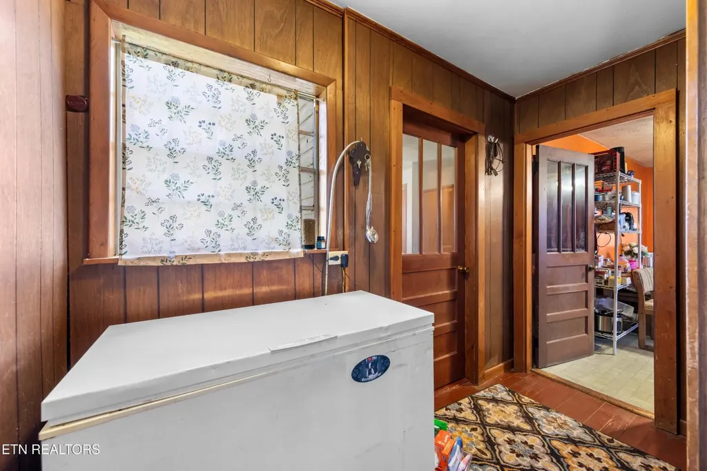385 Hubbs Grove Road Maynardville TN 37807