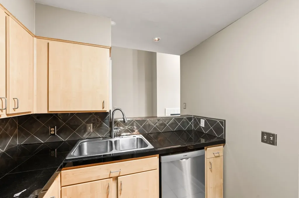 937 Russell Street Nashville TN 37206