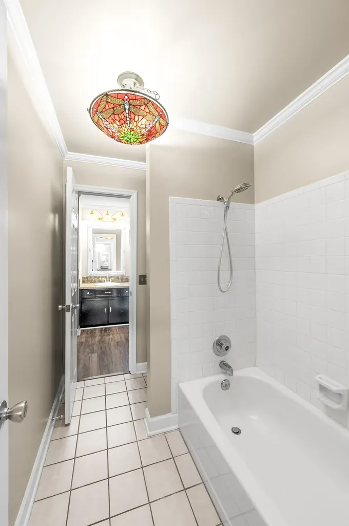 937 Russell Street Nashville TN 37206