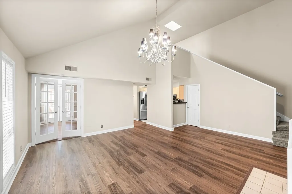 937 Russell Street Nashville TN 37206