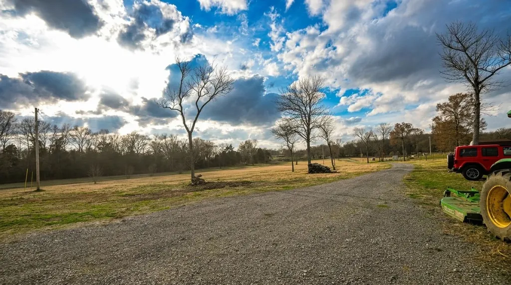 750 Railroad Road Wartrace TN 37183