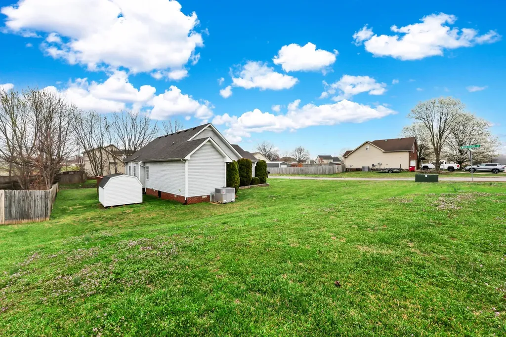 3700 Wheatfield Lane Clarksville TN 37040