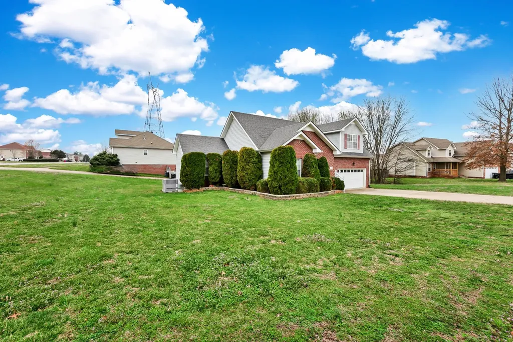 3700 Wheatfield Lane Clarksville TN 37040