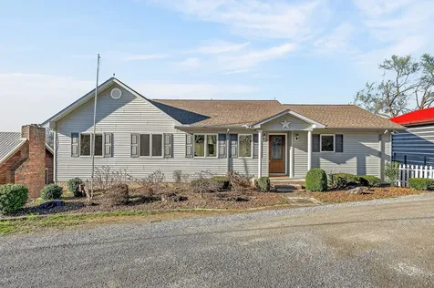 1634 Falling Water Road Sparta TN 38583