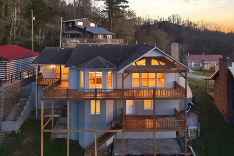 1634 Falling Water Road Sparta TN 38583