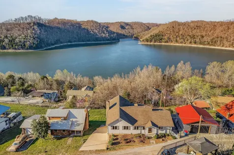 1634 Falling Water Road Sparta TN 38583
