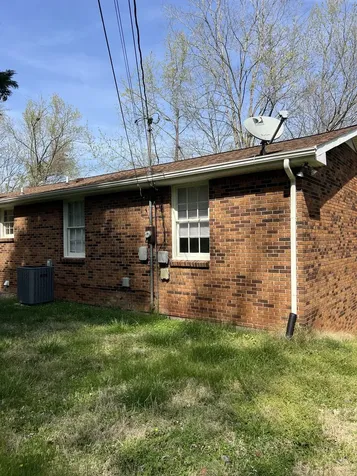 1270 Slayden Circle Clarksville TN 37040