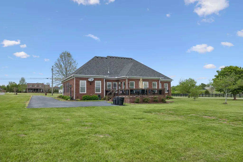 2575 Mount Vernon Road Chapel Hill TN 37034