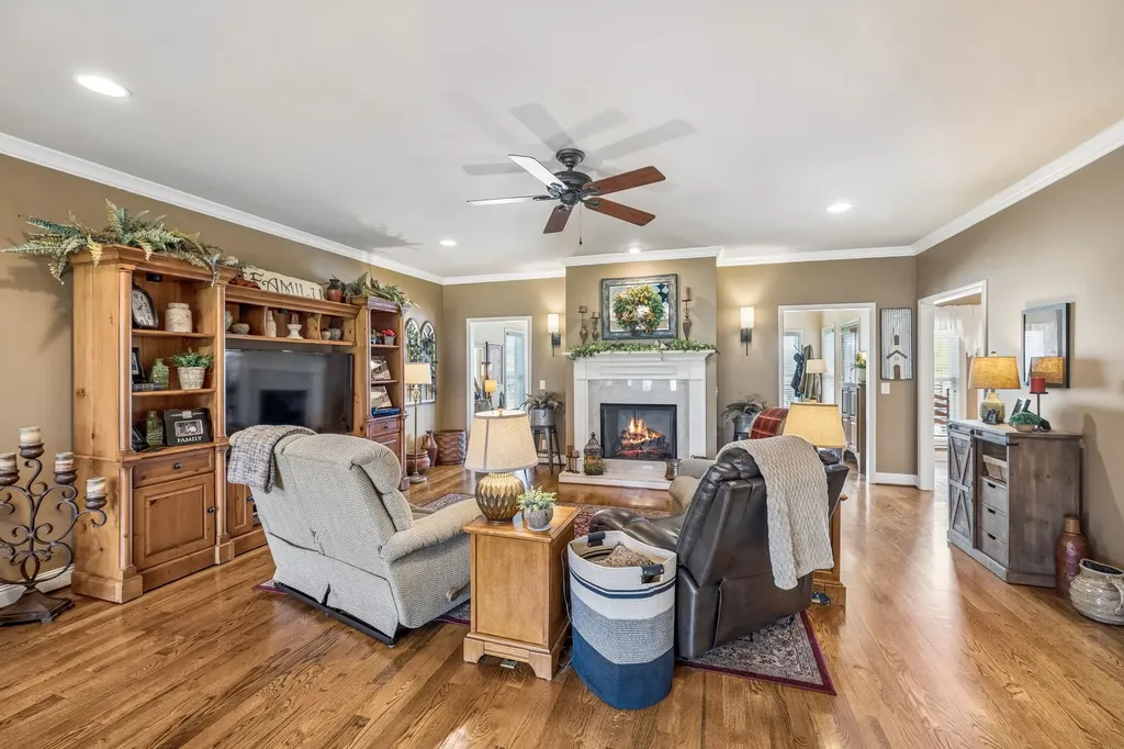 2575 Mount Vernon Road Chapel Hill TN 37034