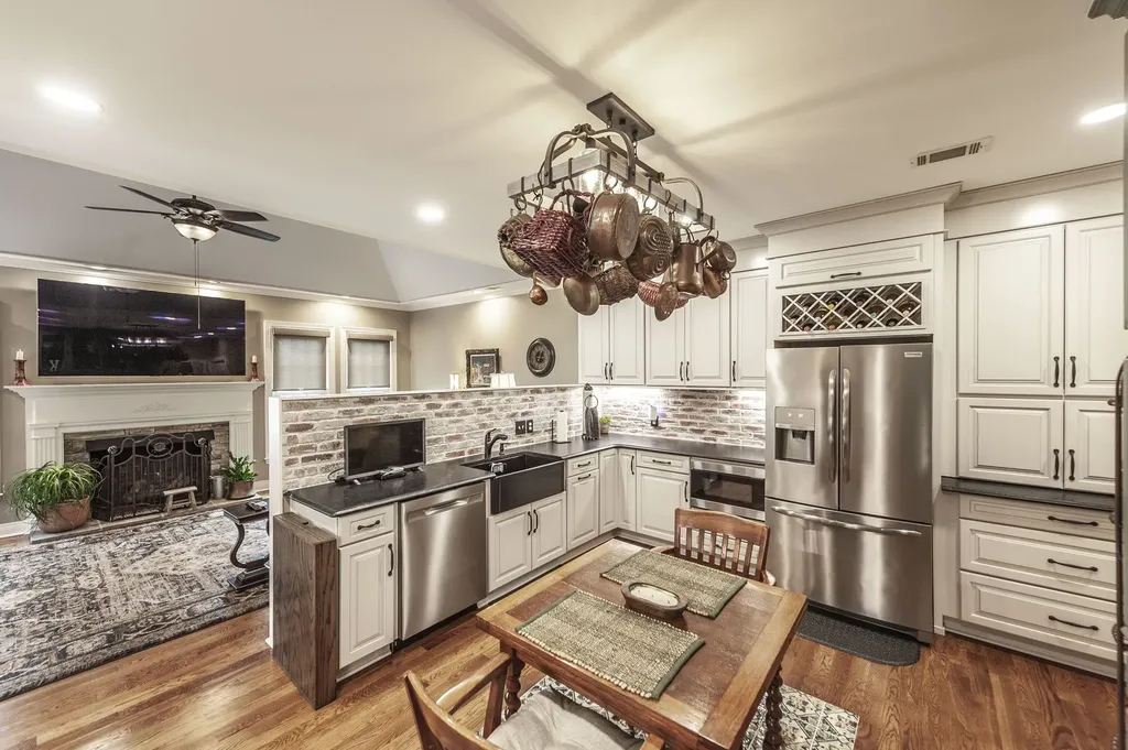 104 Carriage Way Hendersonville TN 37075