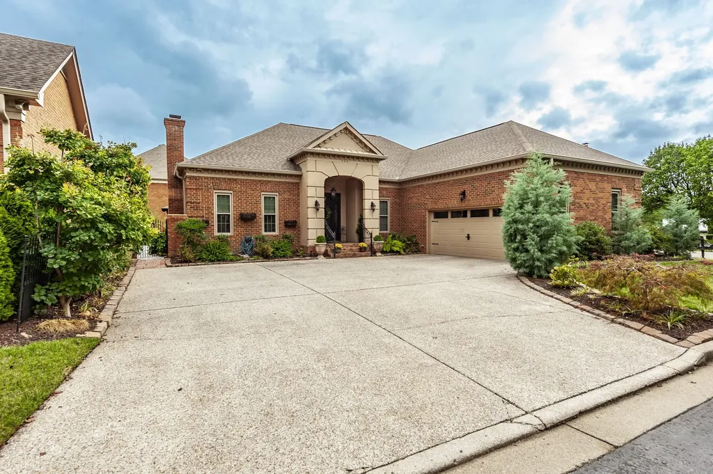 104 Carriage Way Hendersonville TN 37075