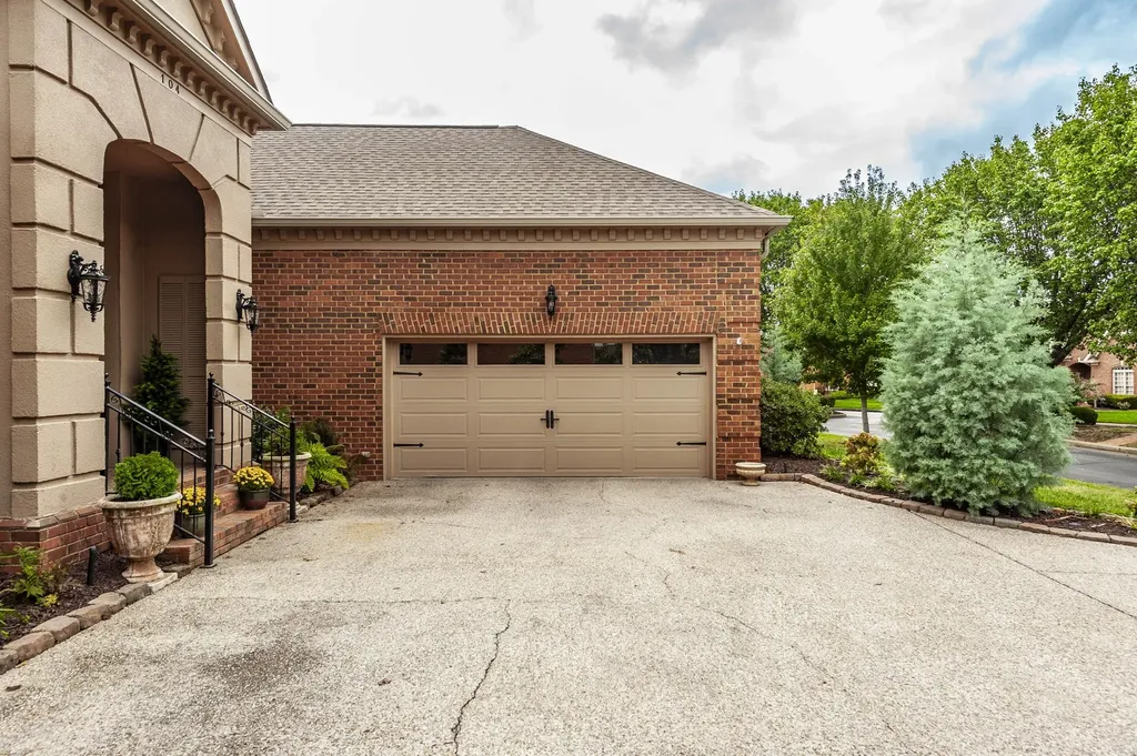 104 Carriage Way Hendersonville TN 37075