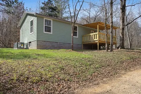 3625 Tumbling Creek Road Hurricane Mills TN 37078