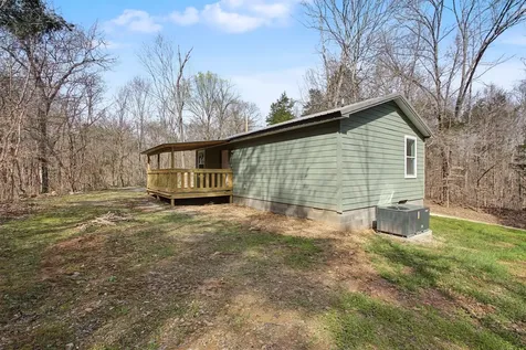 3625 Tumbling Creek Road Hurricane Mills TN 37078