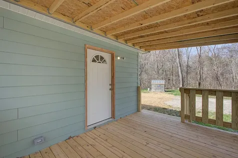 3625 Tumbling Creek Road Hurricane Mills TN 37078