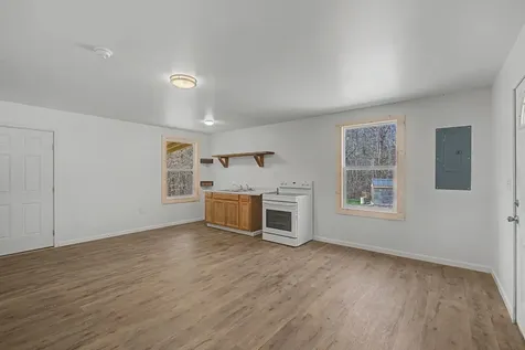 3625 Tumbling Creek Road Hurricane Mills TN 37078