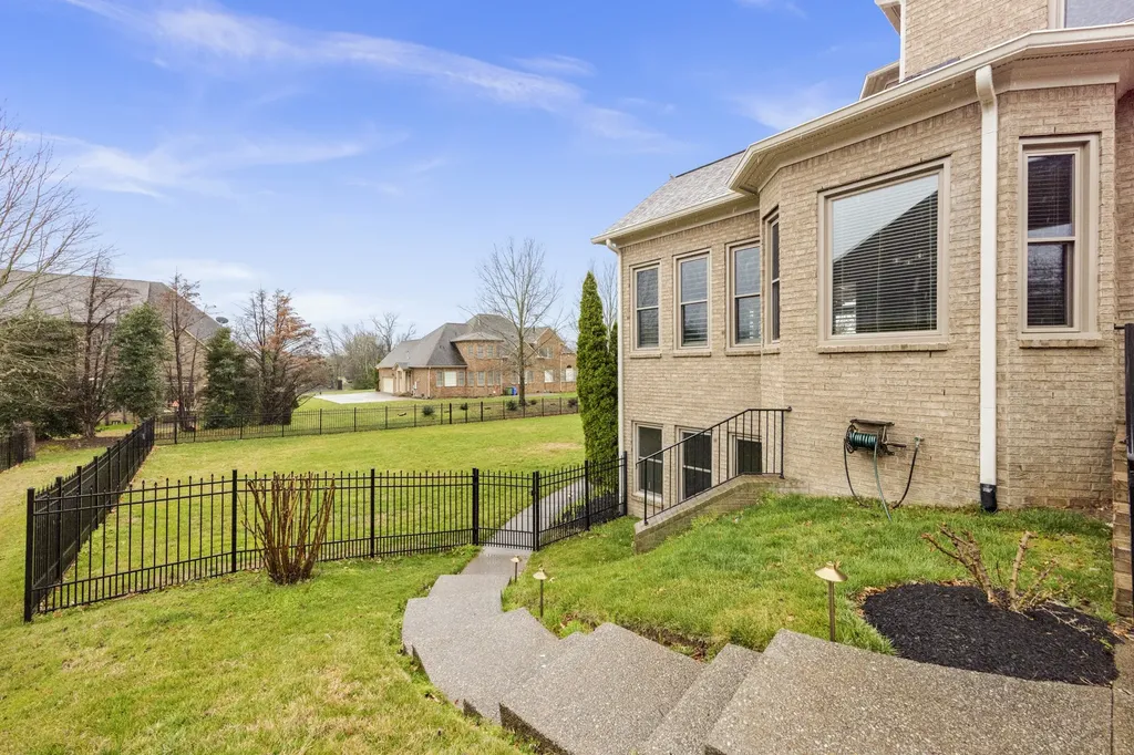 9511 Wexcroft Drive Brentwood TN 37027