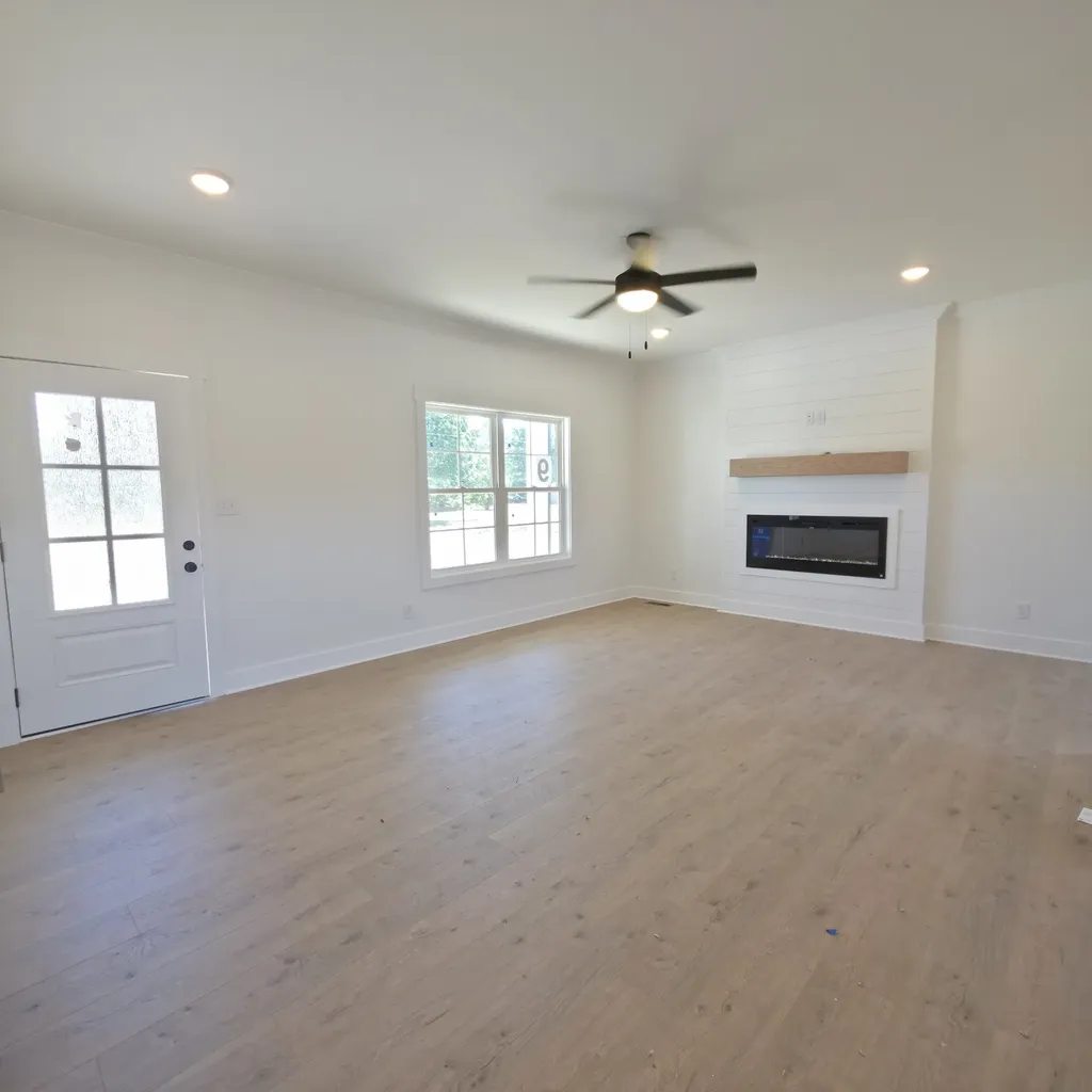 3162 E Old Ashland City Road, E Clarksville TN 37043