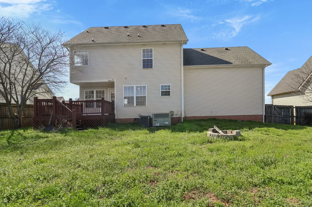 1213 Channelview Drive Clarksville TN 37040