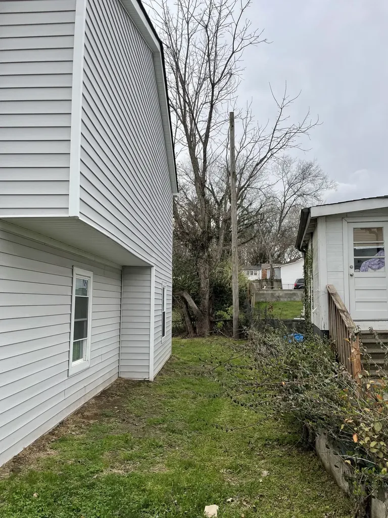 1161 Main Street Clarksville TN 37040