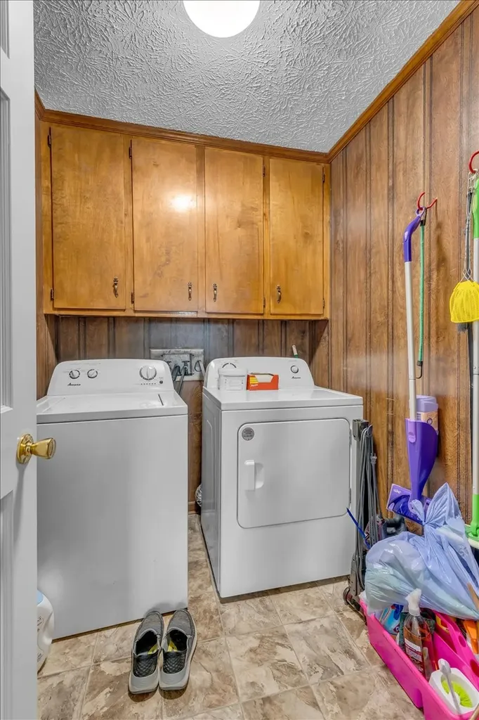 1389 Coconut Ridge Road Smithville TN 37166