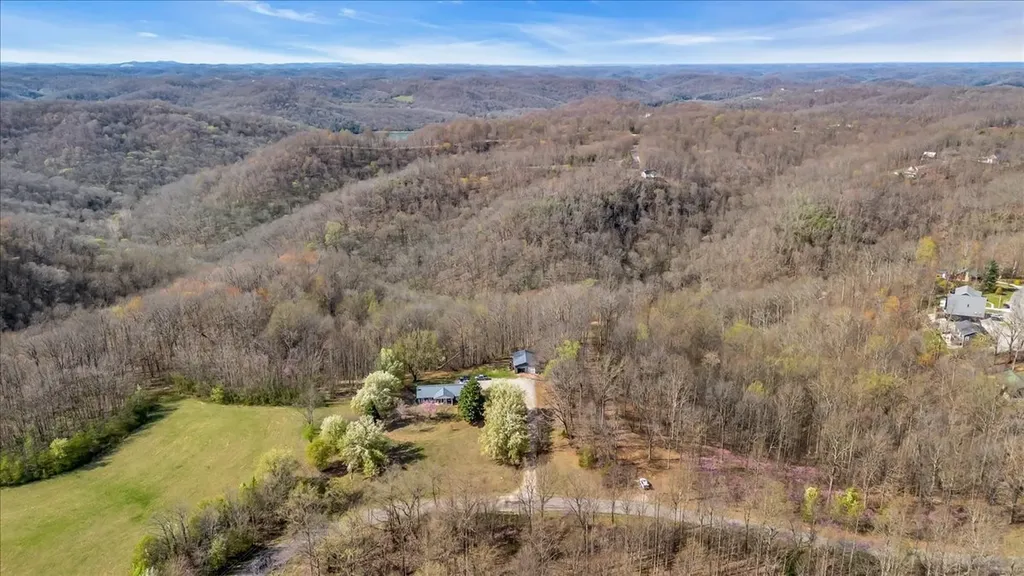 1389 Coconut Ridge Road Smithville TN 37166